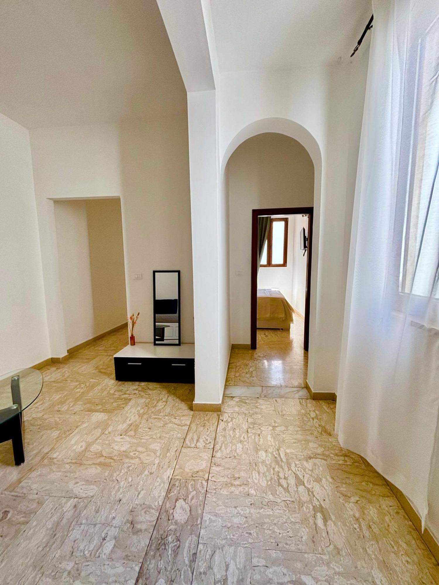 La Pergola Del Centro Apartment Brindisi Bagian luar foto