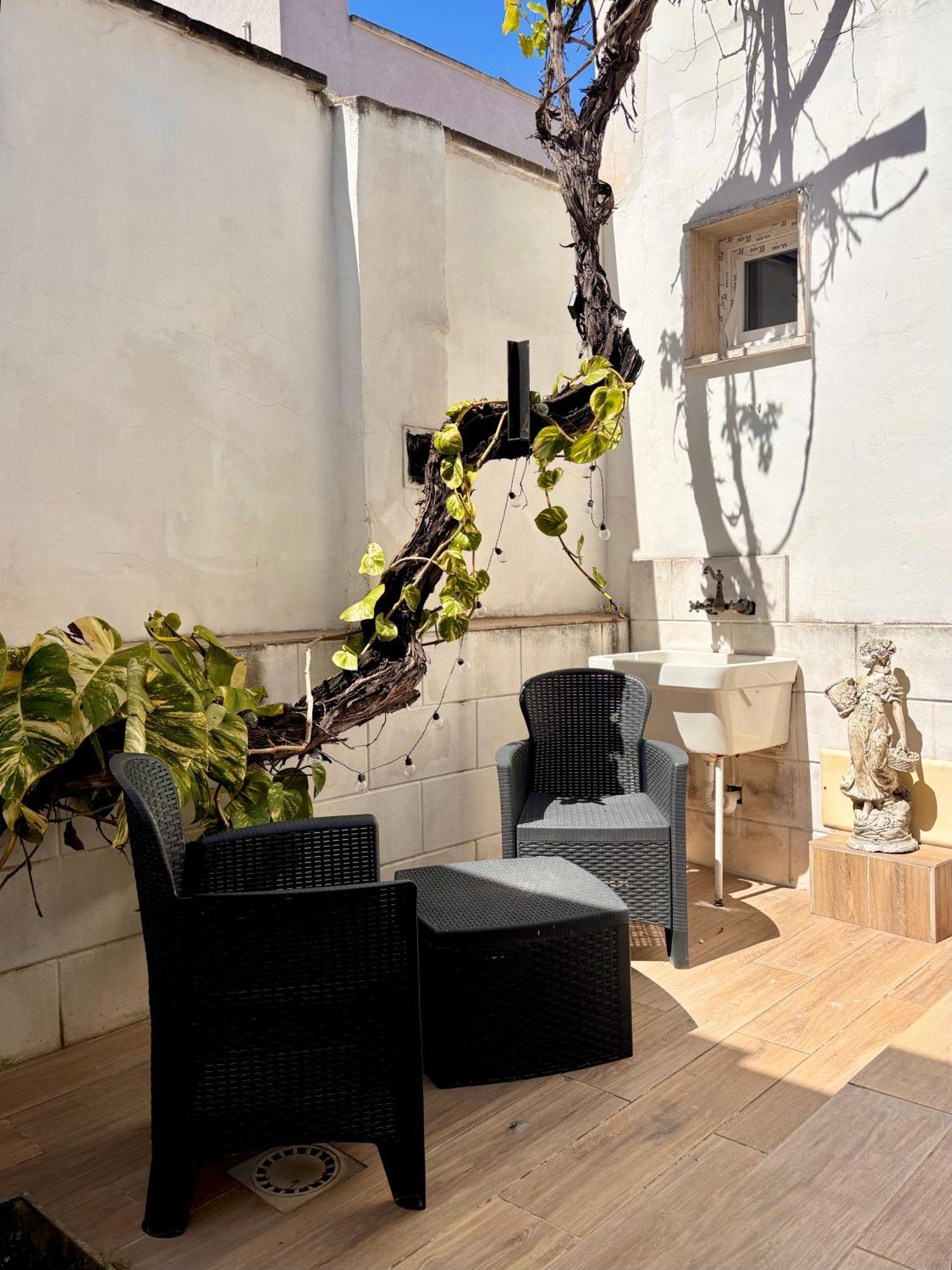 La Pergola Del Centro Apartment Brindisi Bagian luar foto