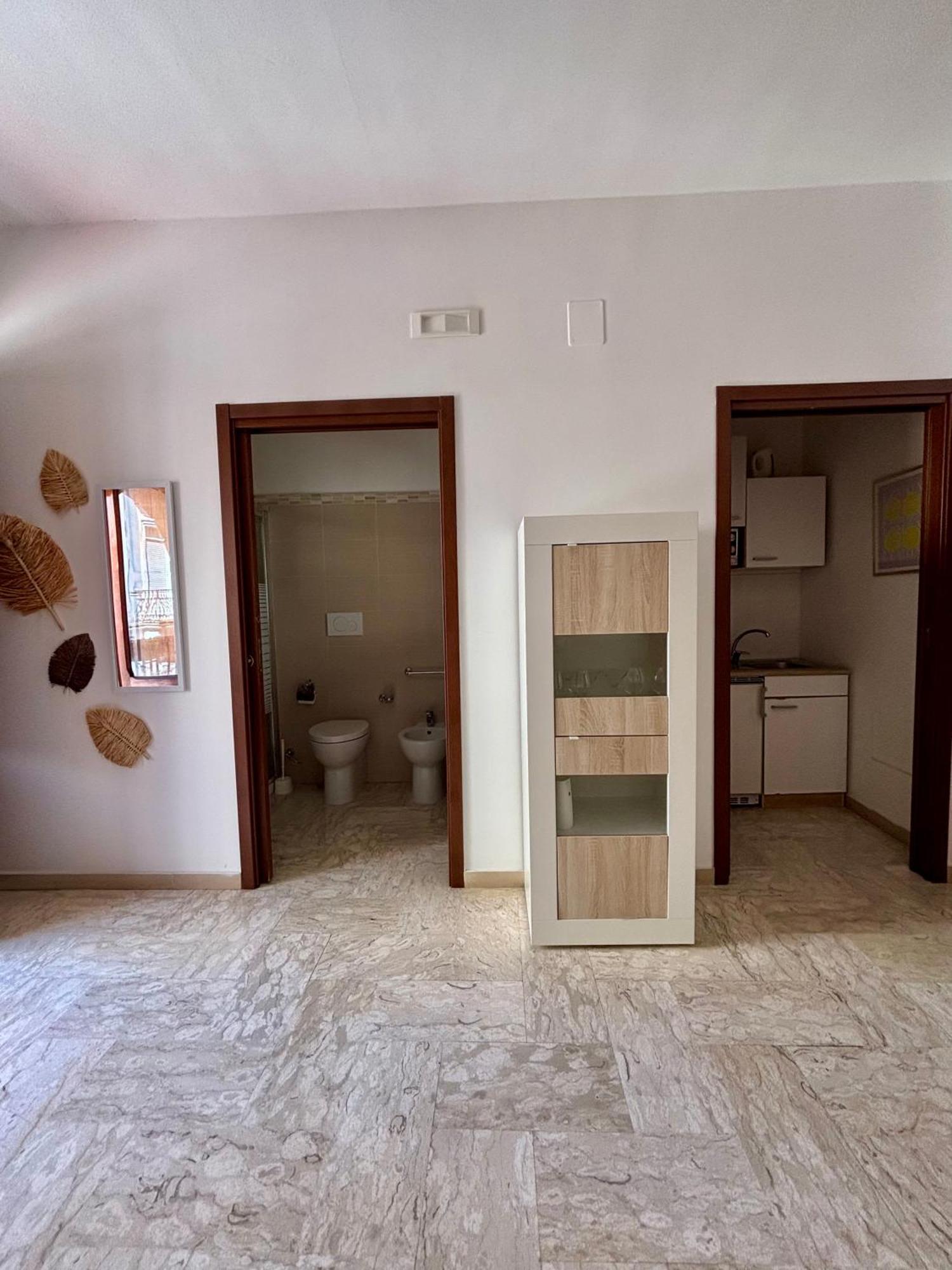 La Pergola Del Centro Apartment Brindisi Bagian luar foto