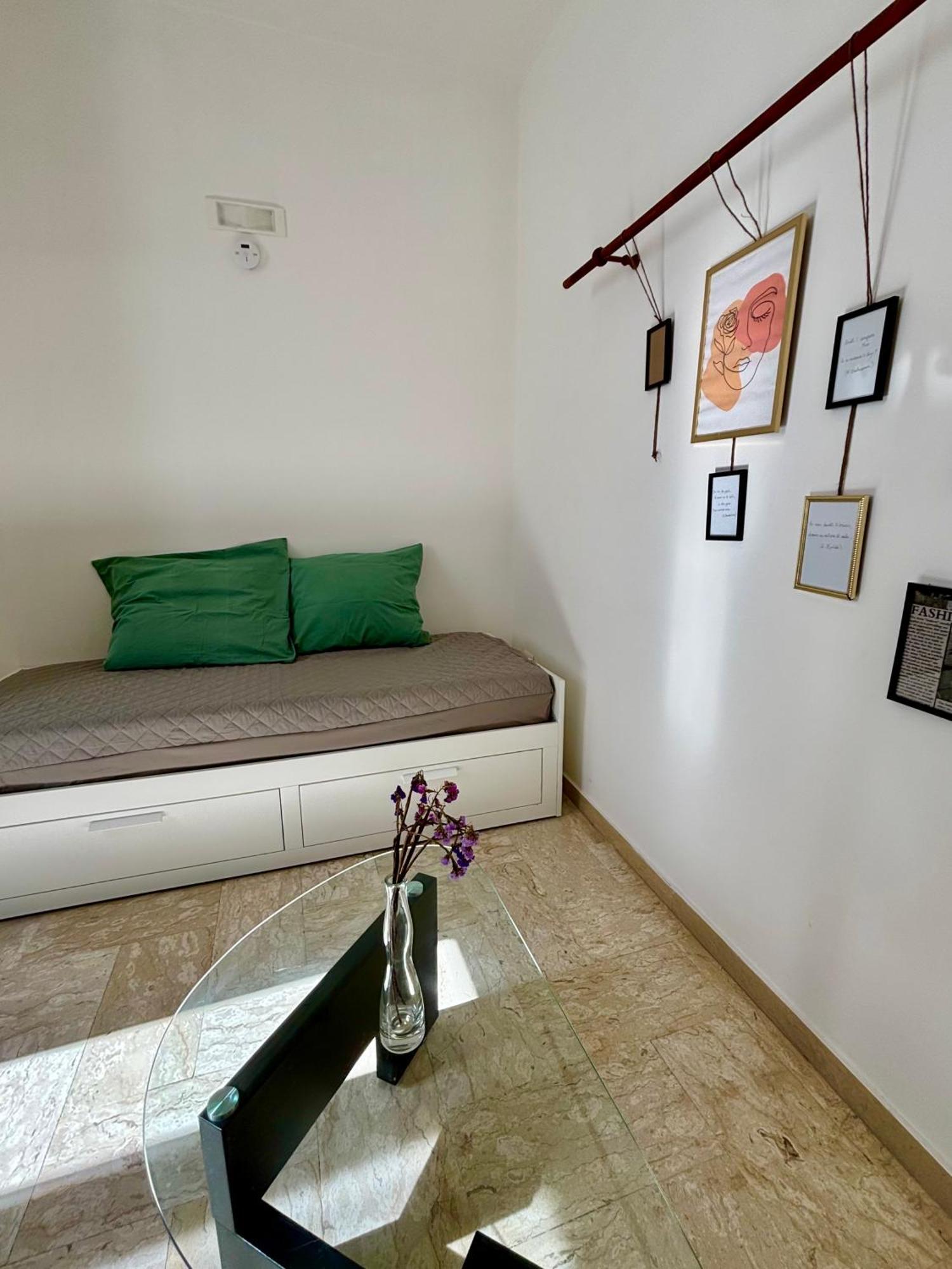 La Pergola Del Centro Apartment Brindisi Bagian luar foto
