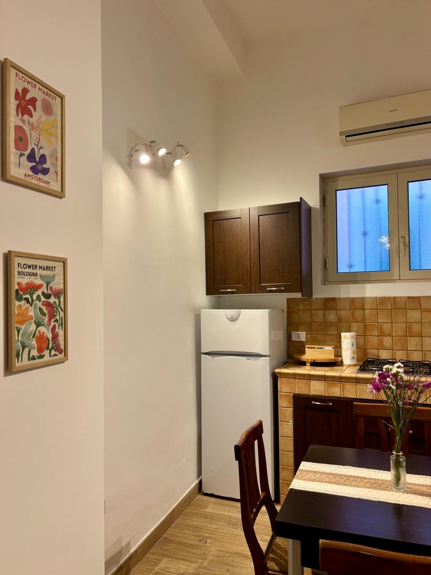 La Pergola Del Centro Apartment Brindisi Bagian luar foto
