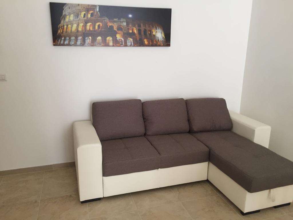La Pergola Del Centro Apartment Brindisi Bagian luar foto