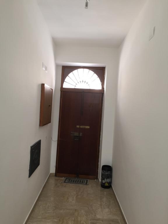 La Pergola Del Centro Apartment Brindisi Bagian luar foto