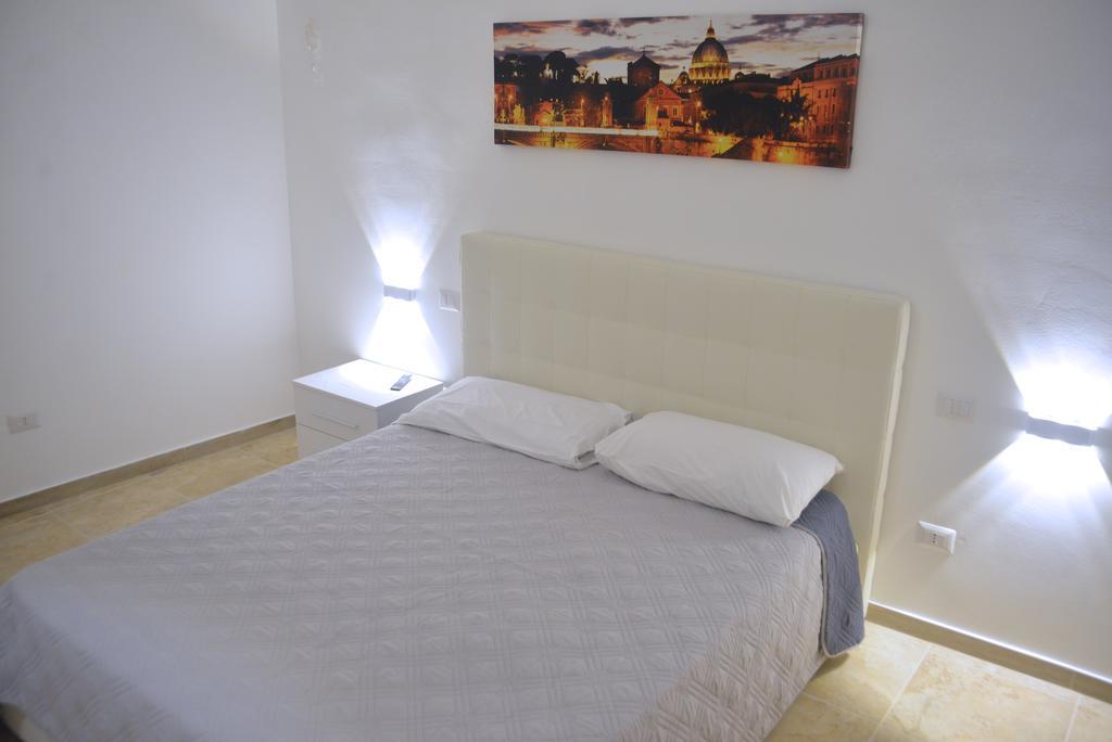 La Pergola Del Centro Apartment Brindisi Bagian luar foto